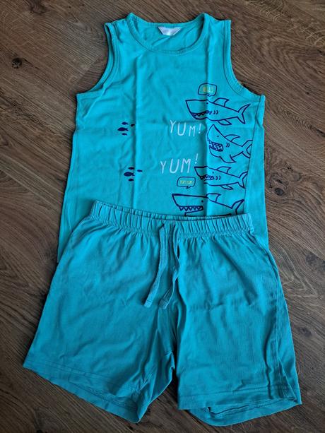 Kráske pyžamo, v. 122/128, 128