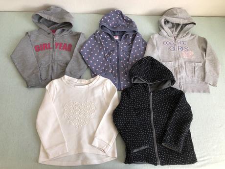 Seda mikina s kapucnou, 98