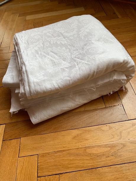 Latka na obliečky- tkaný vzor biela, 