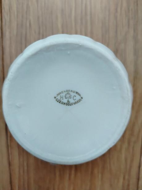 Retro vintage porcelánový hrnček, 