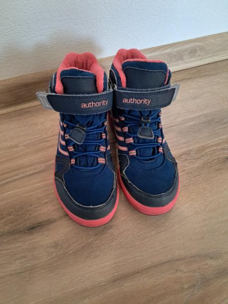 Topánky zimné, authority,33