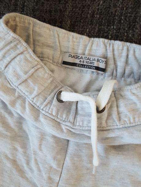 Pudlové tepláčiky, piazza italia,104