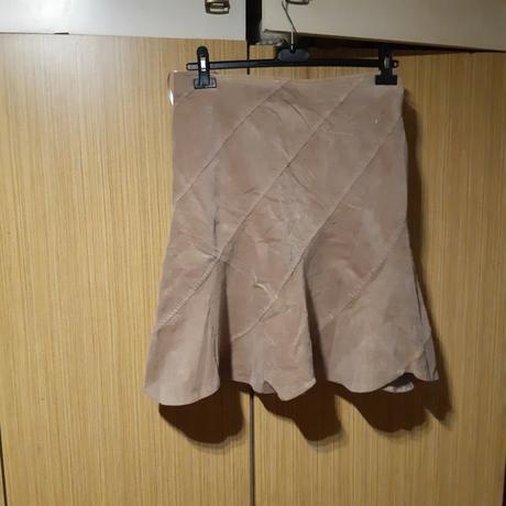 Dámska sukňa, 40