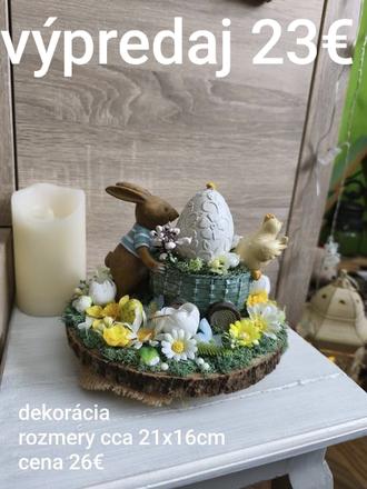 Prekrásna veľkonočná dekorácia na stôl, 