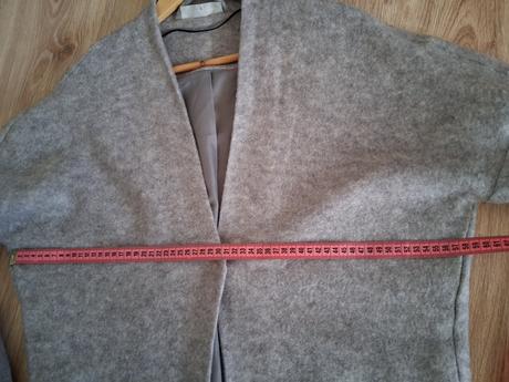 Sivý prechodný kabát, l