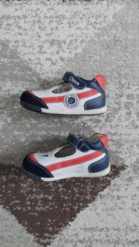Sandálky, chicco,23
