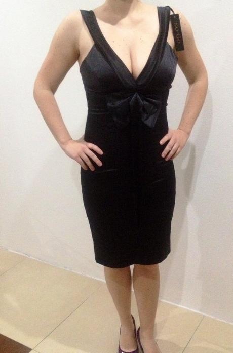 Cierne saty nenosene, s