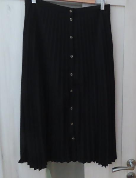 Čierna plisovaná sukňa amisu, veľ. 38, amisu,38