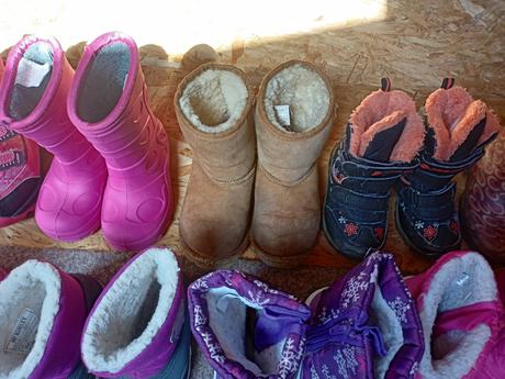 Dievčenské topanky, rozne velkosti, od 21-28, 24