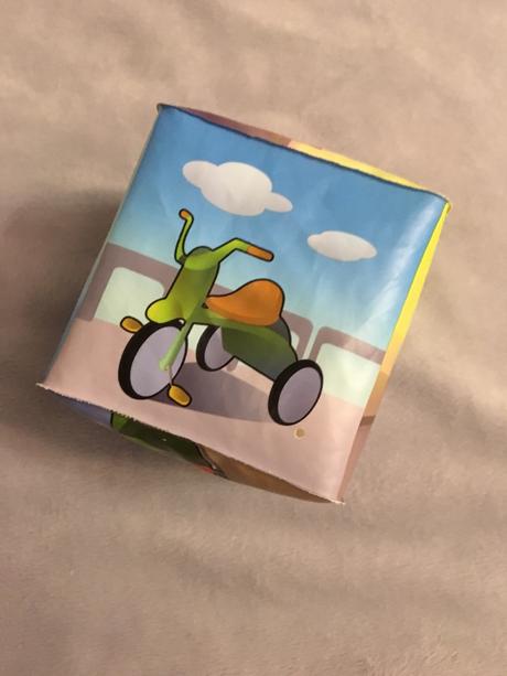 Makká pogumovaná kocka, 