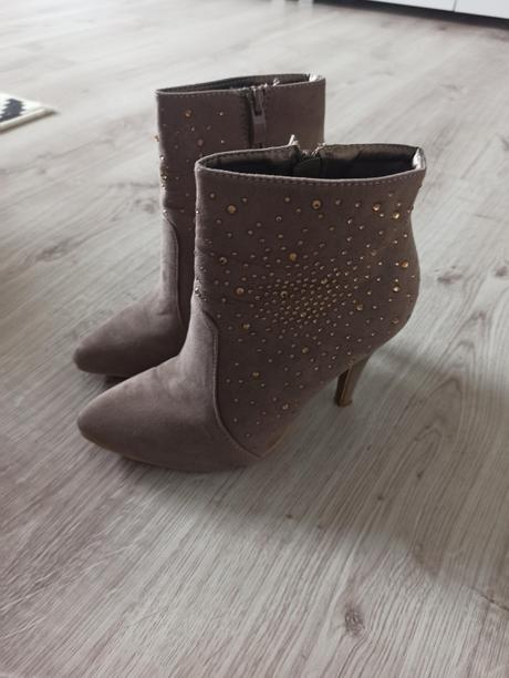 Členkové topánky, 36