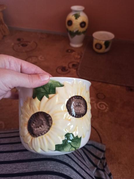 Kvetináče + váza, 