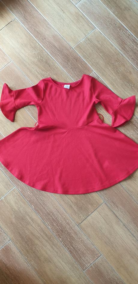 Dievcenske šaty, lindex,92