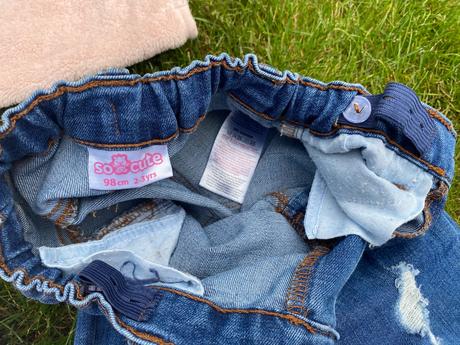 Dievčenské rifle na 2 - 3 r., lupilu,86