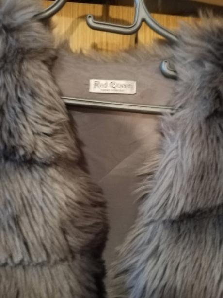 Dámska kozusinkova vesta, 