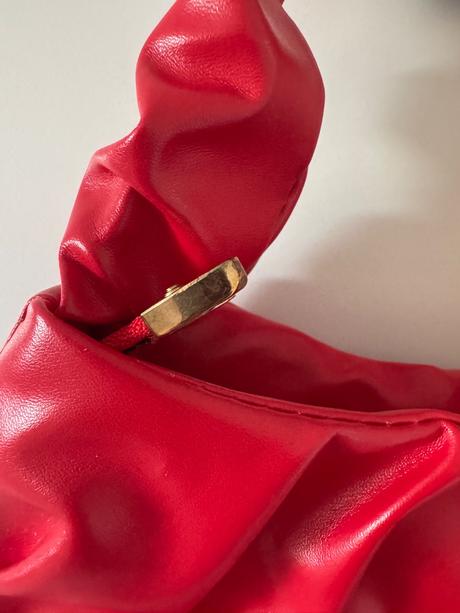 Červená kabelka shein, 