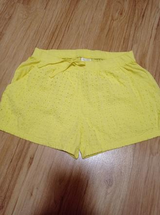 Šortky, zara,152