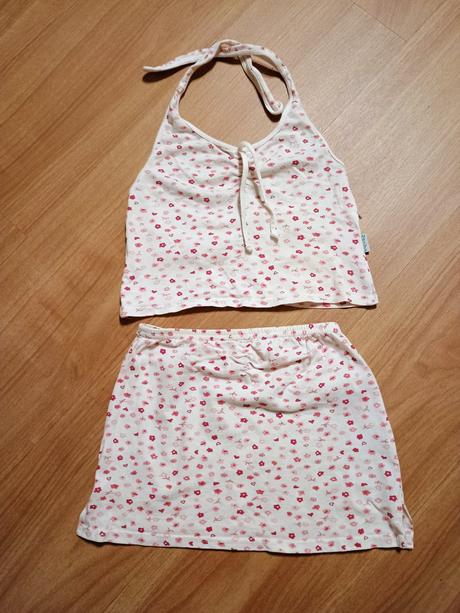 Sukňa s tričkom, 116