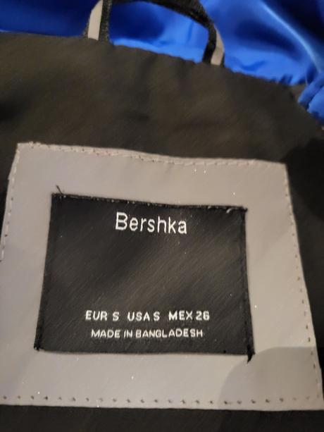 Prechodna bundicka, bershka,s