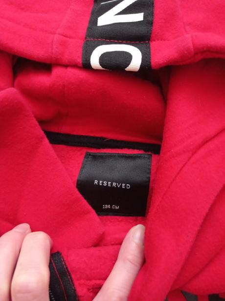 Balík oblečenia-mikiny, 122–134