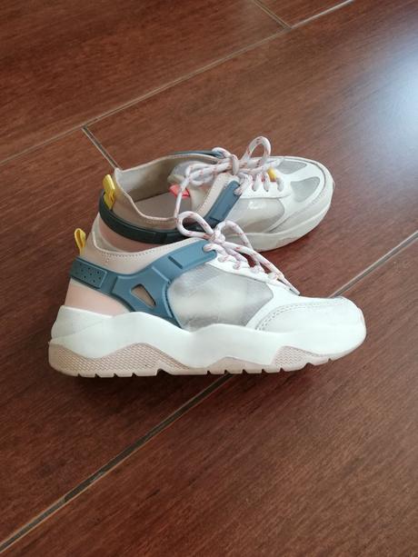 Tenisky, reserved,31