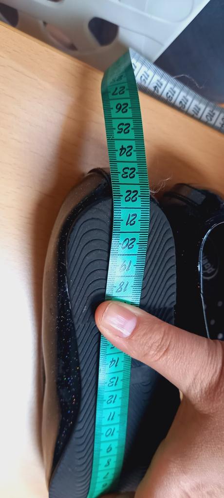 Trblietavé baleríny, graceland,33