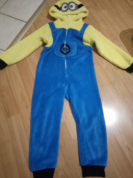 Mimoň overal, h&m,110