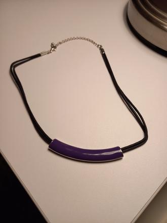 Náhrdelník fialový,