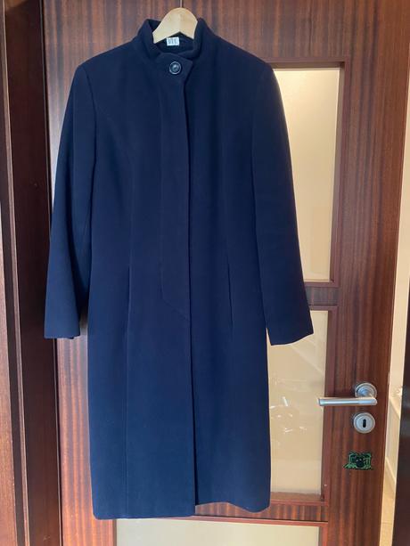 Kvalitný teplučký kabát, 38