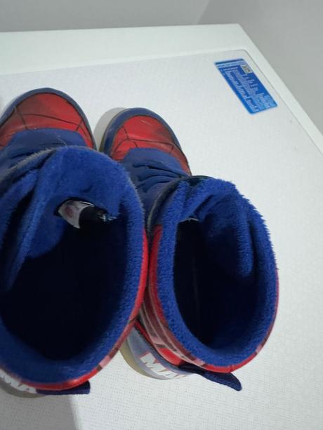 Marvel botasky, h&m,32