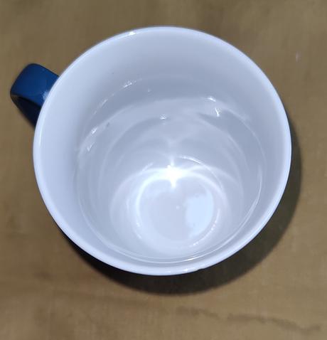 Čínska porcelánová šálka, 