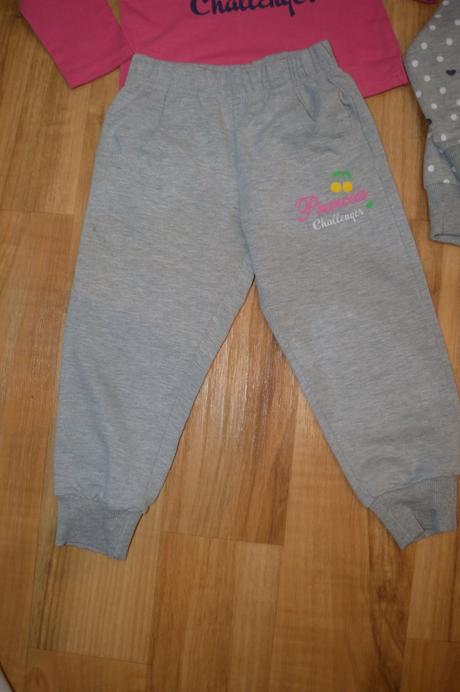 Tepláková súprava, 92