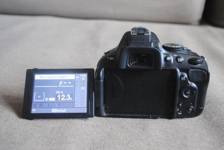 Nikon d5100- iba telo, nikon