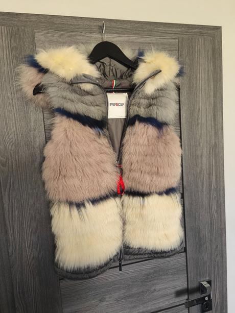 Vesta s pravou kozusinkou flo&clo, s