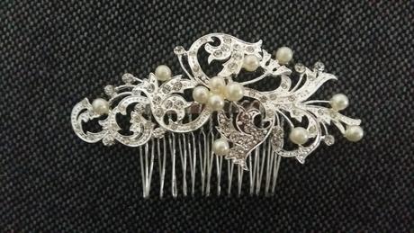 Hrebienok s perličkami, 