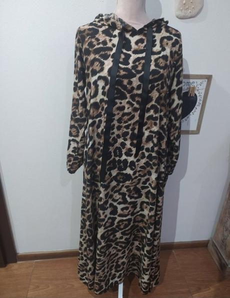 Leo maxi šaty s kapucňou, 