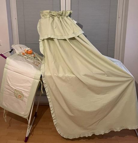 Baldachýn na detskú postielku, 