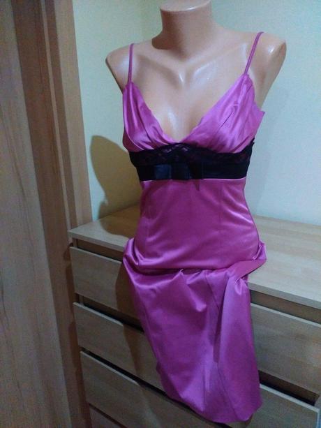 Cyklaménove puzdrové šaty na s,m, s