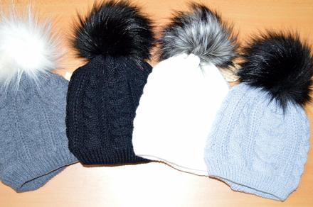 Čiapočka s brmbolcom, 50 - 158