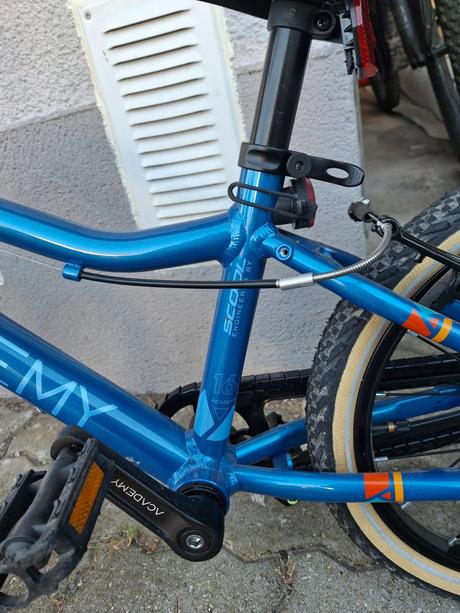 Bicykel academy 16, 16