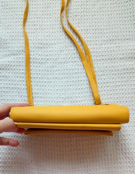 Malá žltá crossbody kabelka, 
