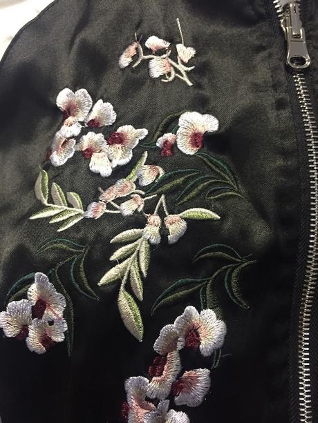 Obojstranná saténová dámska bombera, 