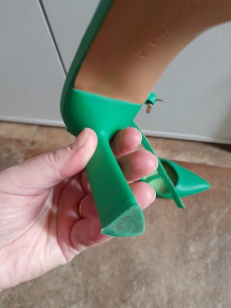 Sandalky s uzavretou spicou, stradivarius,36