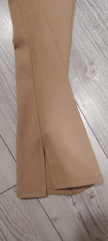 Zvonove nohavice, 158