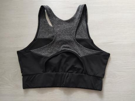 Športová podprsenka., s