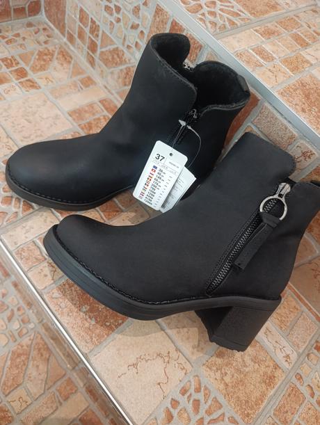 Čižmy nízke v. 37, clara barson,37