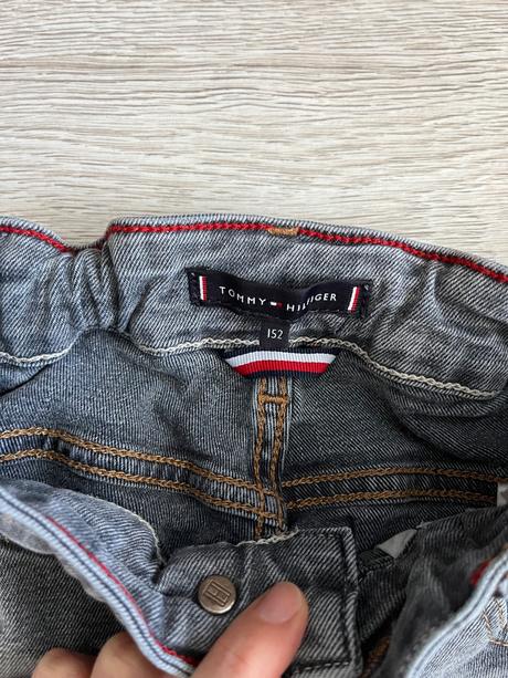 Rifle, tommy hilfiger,152