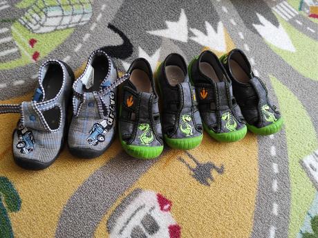 Papucky sandalky dino velkost 25 vd 16 cm, 25