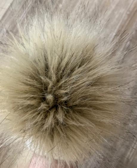 Čiapka s brmbolcom, 