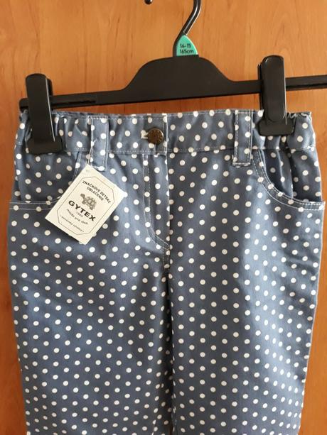 Dievčenské nohavice č 140,, 140